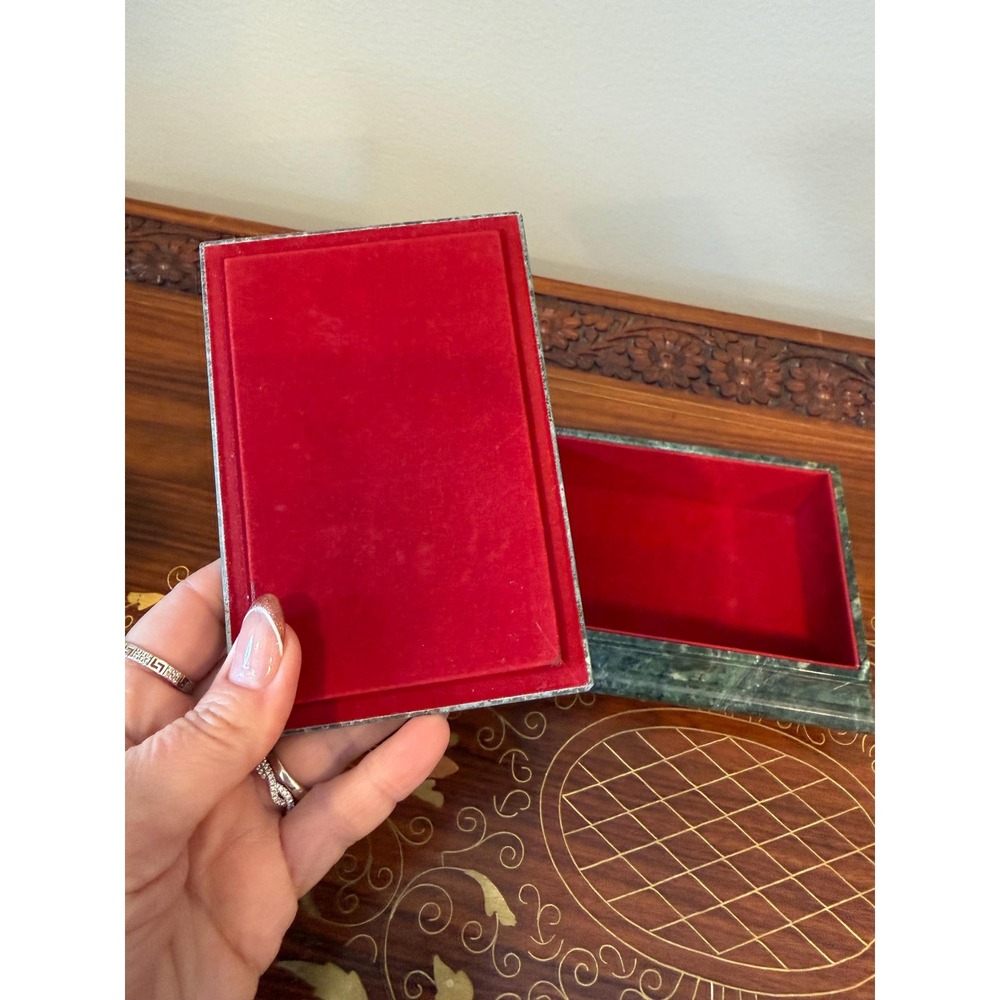 Vintage Edna Hibel Marble Jewelry Box - Signed Green Stone Trinket Box - Picture 10 of 15